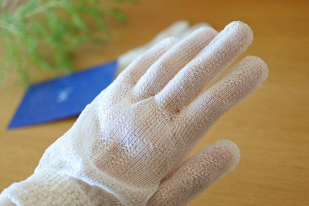 SILK DE KYOTO シルク100%の手袋。手袋をつけるだけでハンドケア。 | めんどくさがりやのシンプルライフ