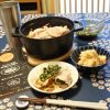 kitoisix 豚と野菜のニラ香味だれ＆鮭フレーク入りポテトサラダ。