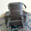 DEAN&DELUCA（ディーンアンドデルーカ）の保冷バッグ。