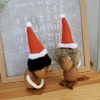 100均セリア サンタ帽子を北欧雑貨にかぶせてクリスマス仕様に。